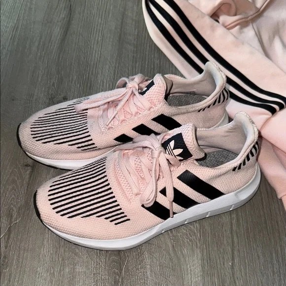 Adidas Pink Jacket M and Sneakers 8.5 with Black Stripes - Picture 2 of 5